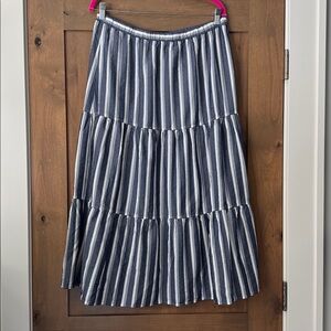 Cloth & Stone Tiered Midi Skirt Womens M Pull on Blue/White Lyocell/Tencel Beach